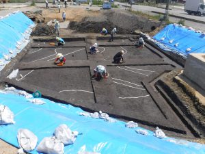 遺構検出作業の様子