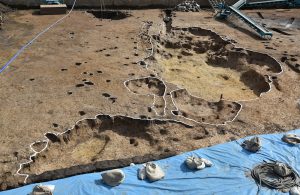 土器をつくるための粘土を採った平安時代の穴の跡です