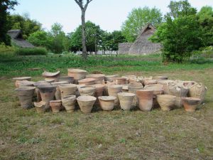 縄文土器の野焼き