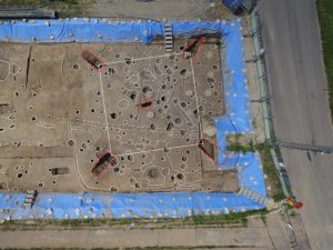 空から見た大型建造物